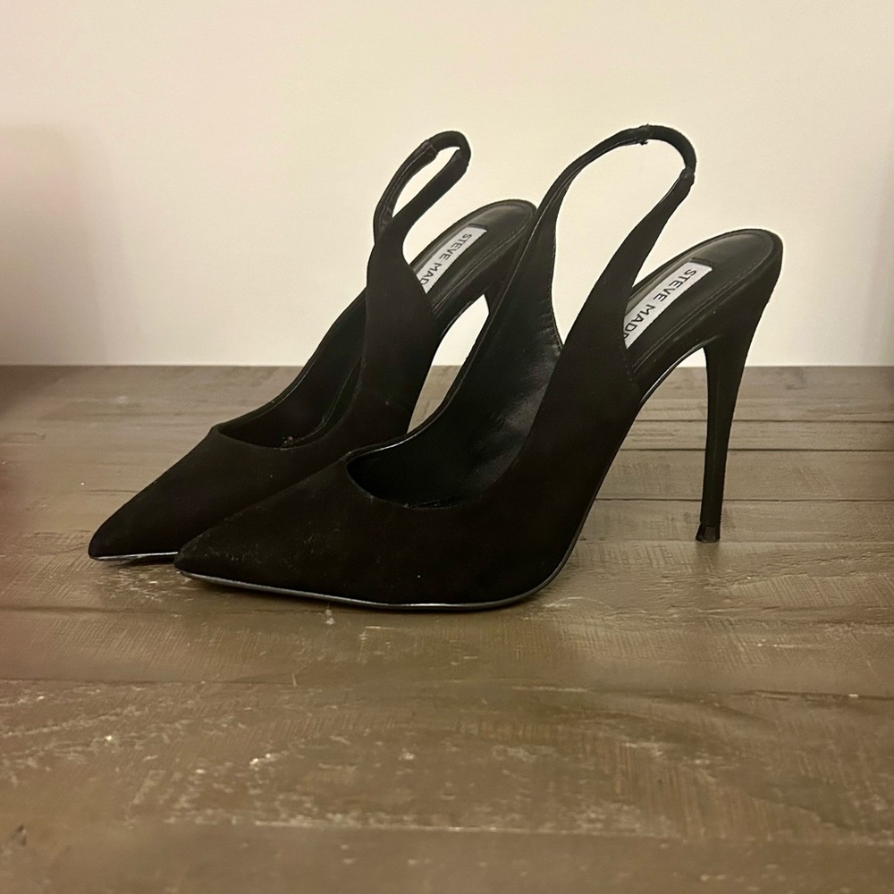 Steve Madden Slingbacks.